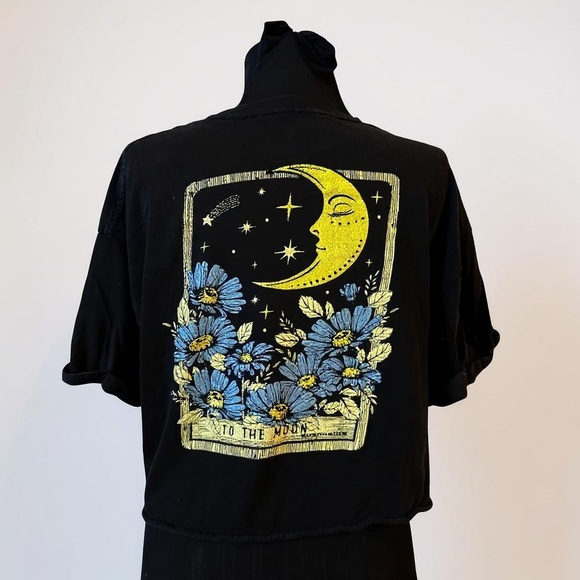 Obsessive Love Black Graphic Tee To The Moon And Back - Picture 4 of 14
